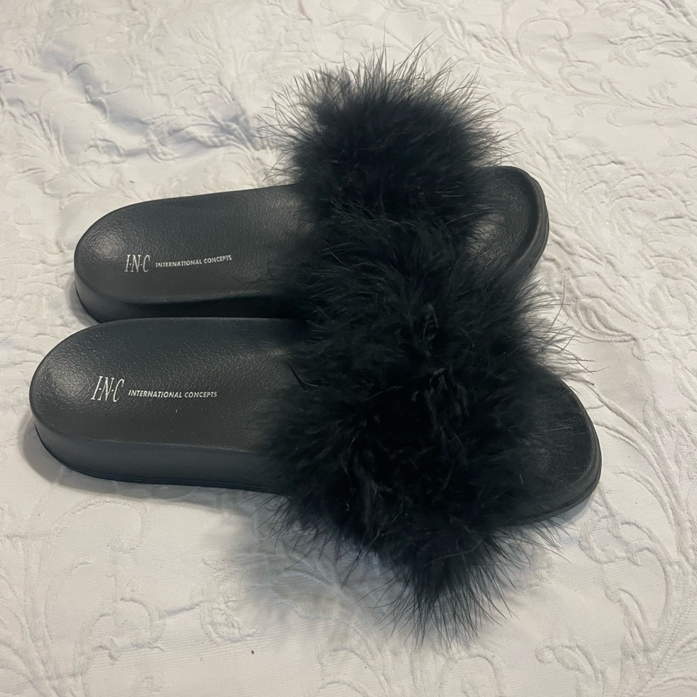 Slippers - Picture 4 of 4
